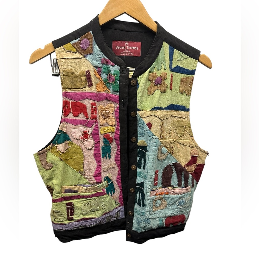 NWT. Sacred Threads Appliquéd Vest S/M. 24949. BL/RD 3